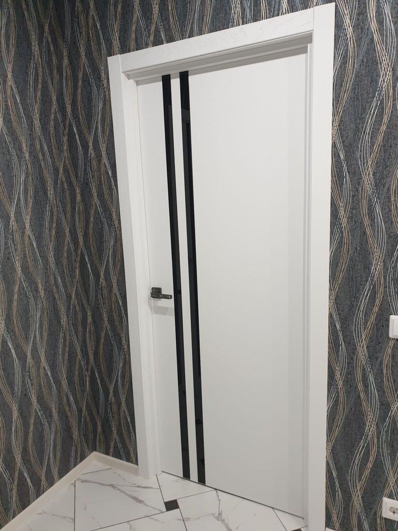 Стелла Дуб Винта стекло черное