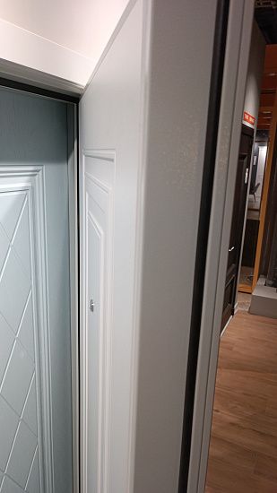 Входная дверь  