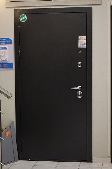 Входная дверь  